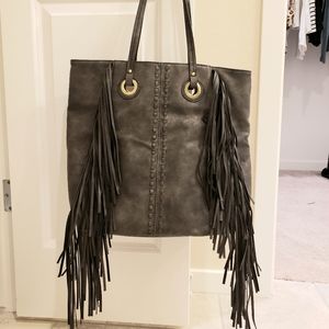 Fringe shoulder bag